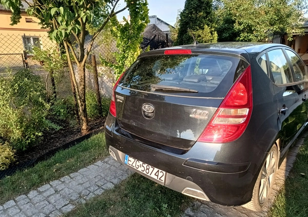 Hyundai I30 cena 15500 przebieg: 235000, rok produkcji 2010 z Ozorków małe 277